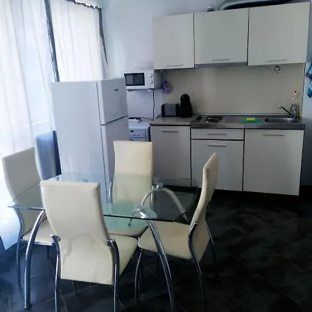 דירה Private With Sea View In Blue Bay Pallace פומורי