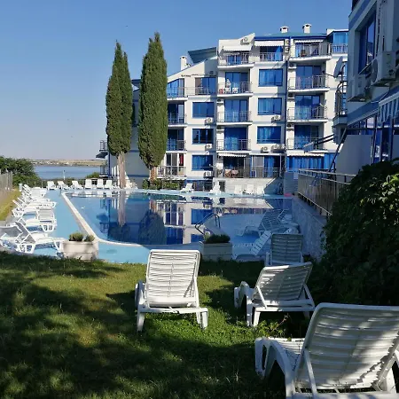 Private With Sea View In Blue Bay Pallace * פומורי