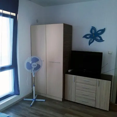 Private With Sea View In Blue Bay Pallace * פומורי